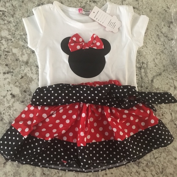 NWT. Mickey Mouse outfit 12m - Picture 1 of 1